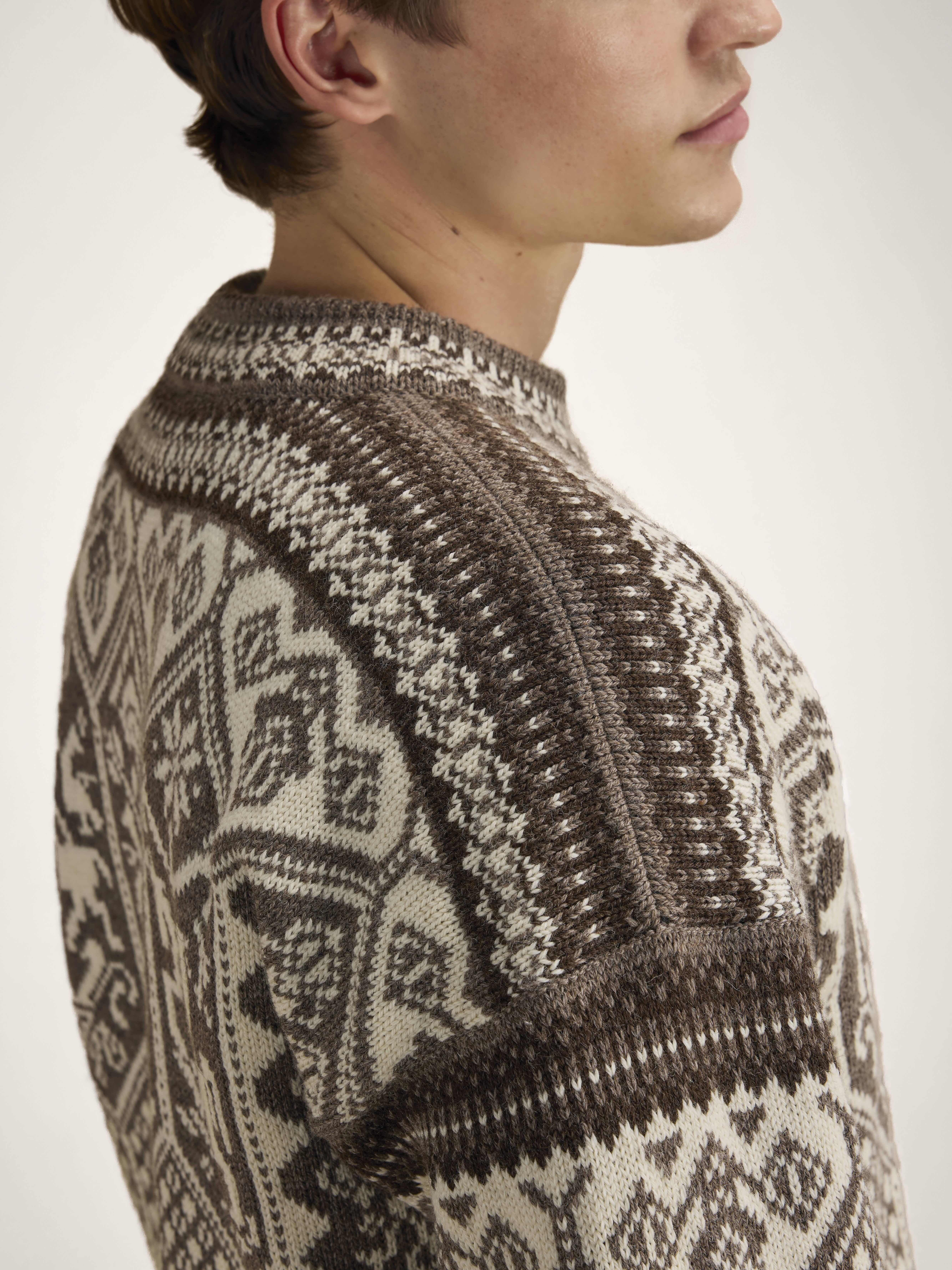 1994 Lillehammer wool sweater unisex Nutmeg Nat.white Coffee